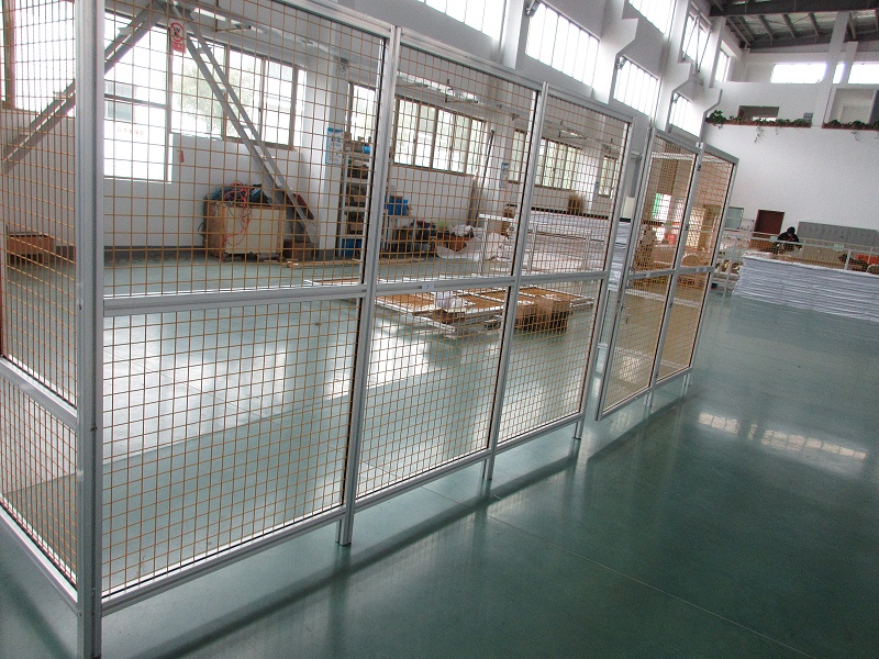 澳宏铝业铝型材围栏