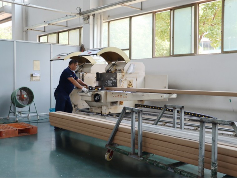 铝型材的标准化与模块化设计有何优势？