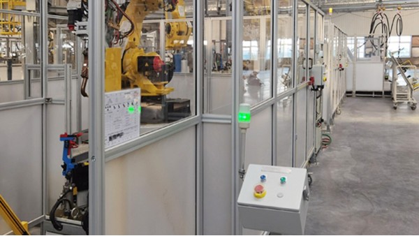 智能化生产，引领工业铝型材行业变革