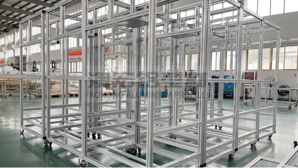 不止于“轻”：工业铝型材如何成为智能制造的“幕后英雄”