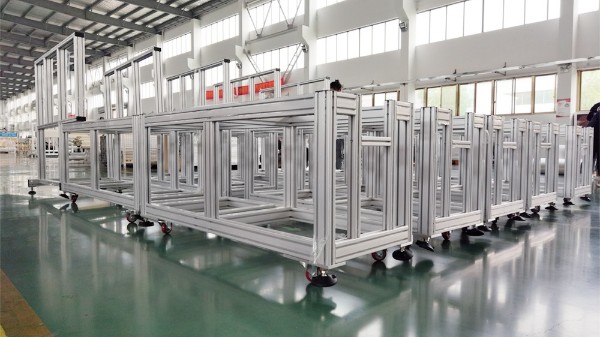 工业铝型材：仓储物流系统的理想选择