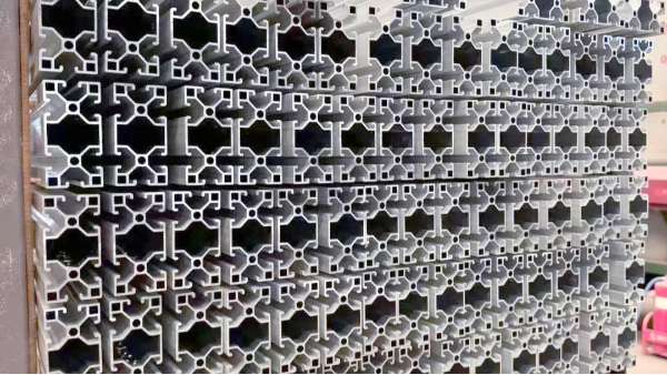 为什么说铝型材+复合材料是下一代轻量化趋势？